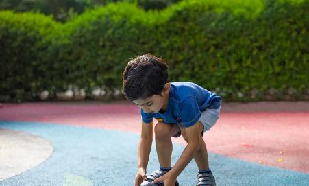 卢深策略 家庭氛围：好的家庭氛围是培养学霸的温床